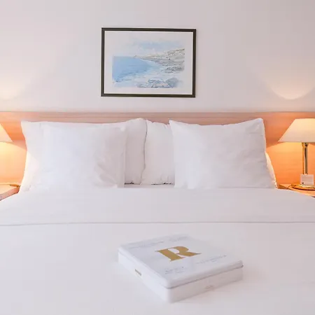 Hotel Drake Longchamp 3*