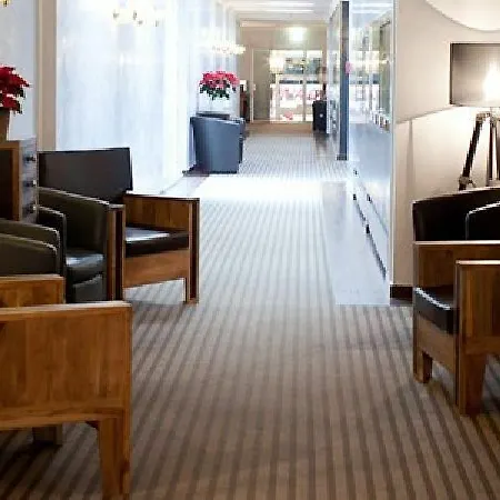 Hotel Drake Longchamp 3*